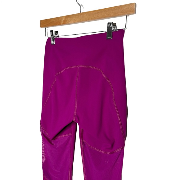 lululemon | Rush Hour 21" Crop Deep Fuschia 4 - Picture 4 of 10